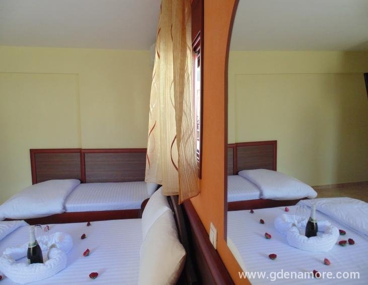 Bedroom (3)